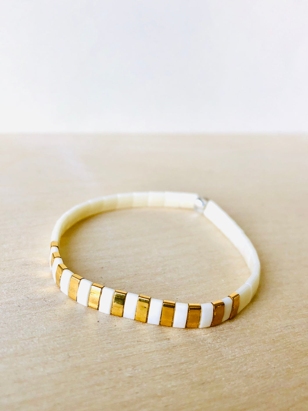 The Goldie / cream stripe single